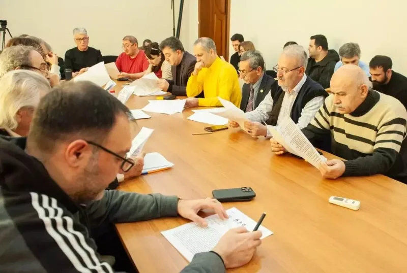 Akademik Milli Dram Teatrında yeni tamaşa - “Baş”