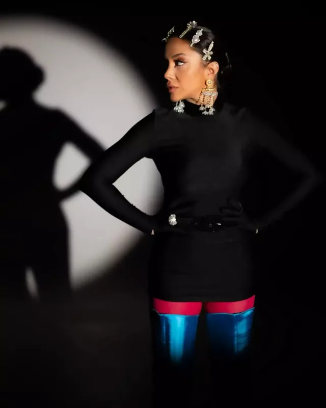 “Bu gün də yaxınlarımdan xəyanətlər görürəm”