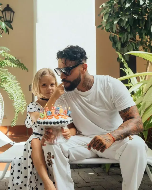 Qızının ad gününə 20 milyon xərclədi