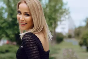 “Sevmədiyim insanlarla söhbətdən zövq almıram”