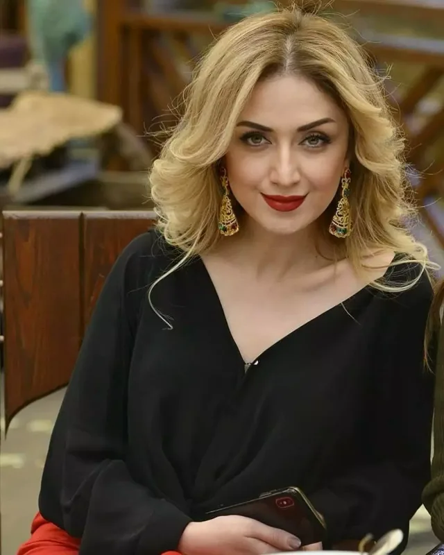 “İndi soyunursa, ona ağıllı insan kimi baxmıram” - Xəlilova Tünzaləyə söz atdı?