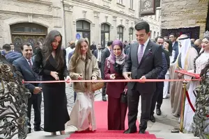 Leyla və Arzu Əliyevalar rəsmi açılışda - Fotolar