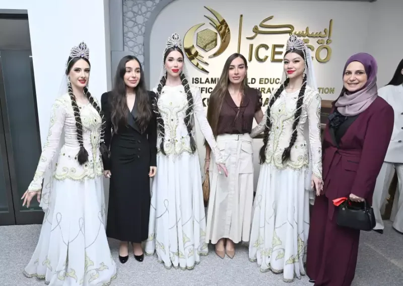 Leyla və Arzu Əliyevalar rəsmi açılışda - Fotolar