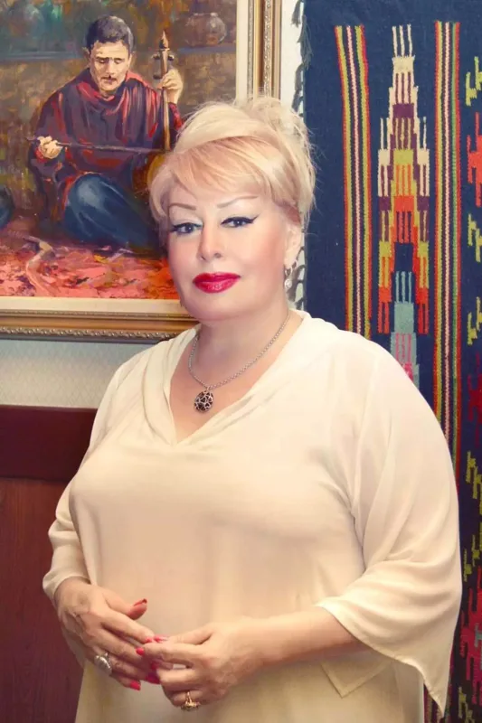 “İlhamə xanımın yerində heç kim otura bilməz”