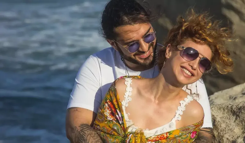 “Mənə görə üstündən xətt çəkdiyin arzularından xəbərdaram”