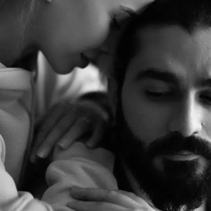 “Mənə görə üstündən xətt çəkdiyin arzularından xəbərdaram”