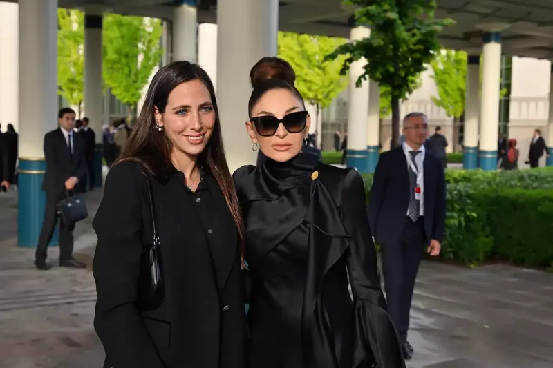 Zərif stili hər qadına ilham verir...