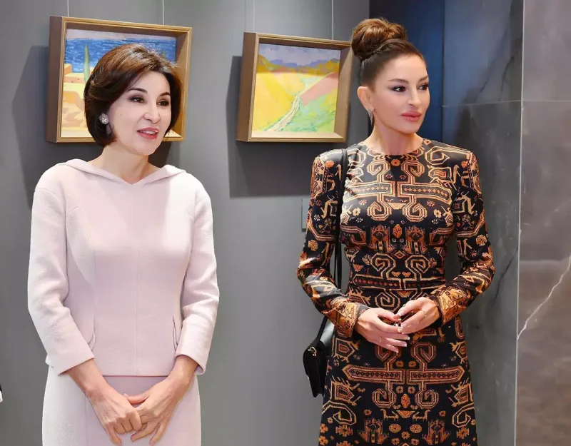 Zərif stili hər qadına ilham verir...