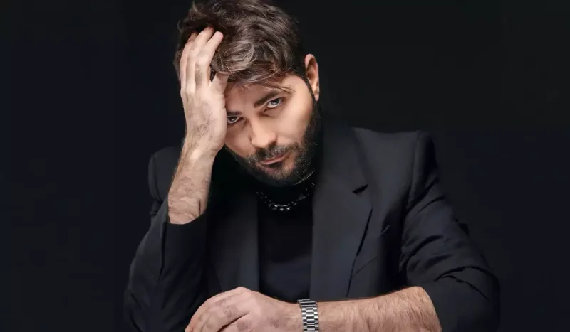 Elçin boşandığını etiraf etdi!