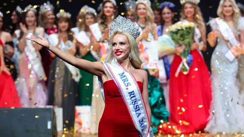 Əri Rusiya gözəlini şantaj edir – “İndi öldürün!”