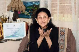 95 yaşlı Roza Cəlilova evində ziyarət olundu