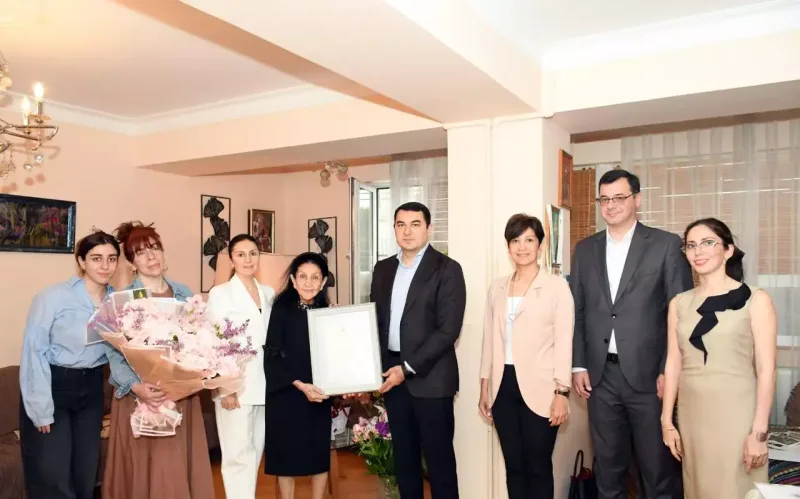 95 yaşlı Roza Cəlilova evində ziyarət olundu