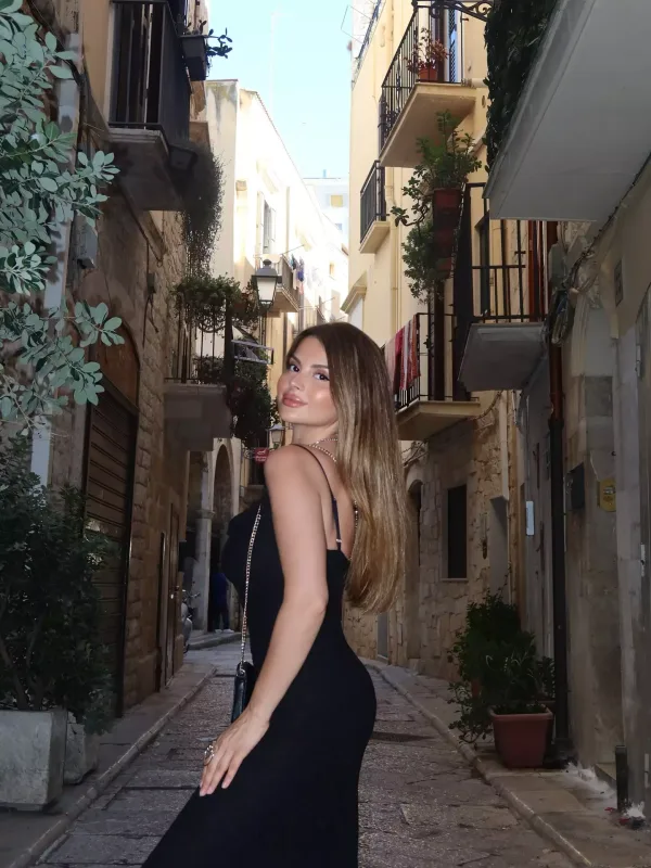 “Paxıl yerində sayır, heç vaxt ucalmaz”