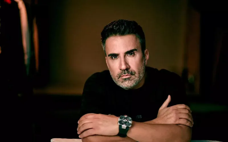 Emrah xəsisliklə 119 milyon yığıb?