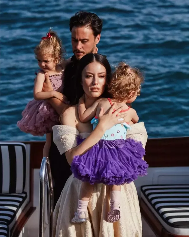 Ayrılıqlar mövsümü...