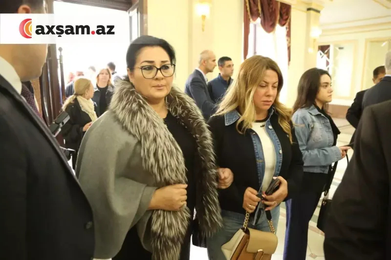 Məşhurlar onunla vidaya qatıldı