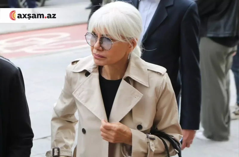 Məşhurlar onunla vidaya qatıldı