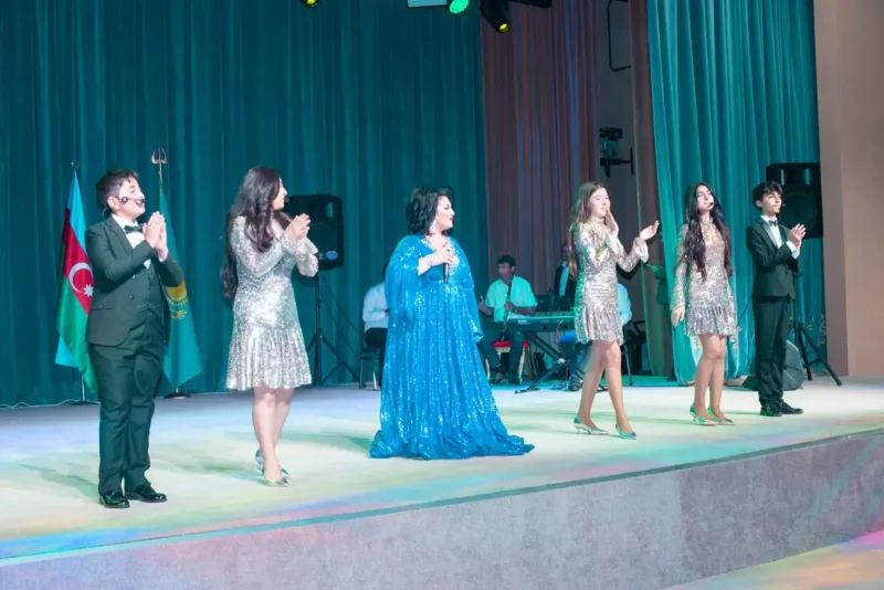 Aybəniz Haşımova Aktauda konsert verdi