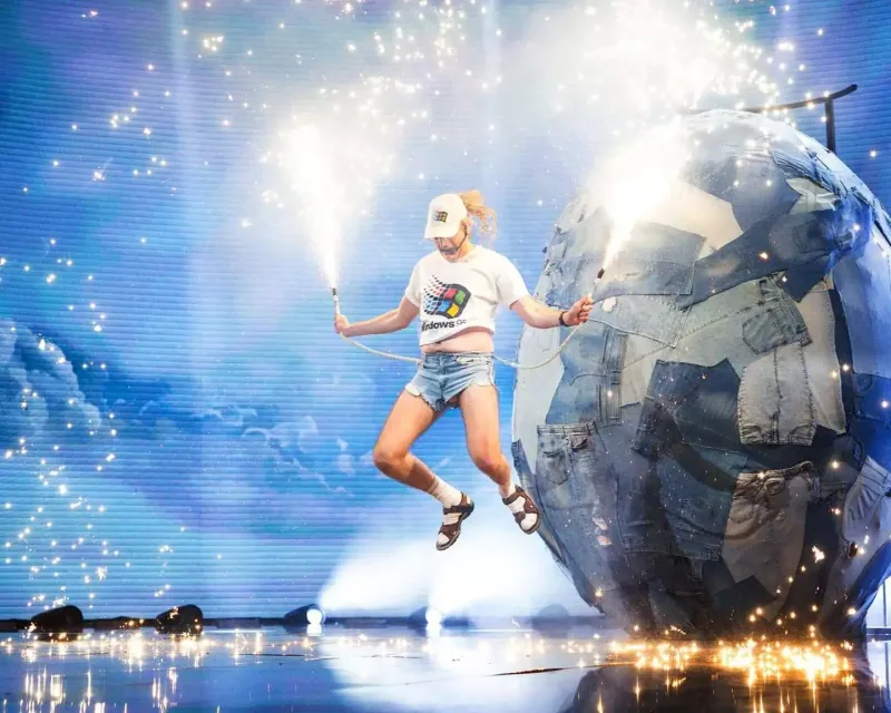 “Lüt qaçan yaxşı idi, bizim oğlanlar pis?”