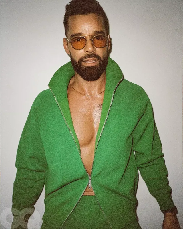 Riki Martin Bakıya gəlir!