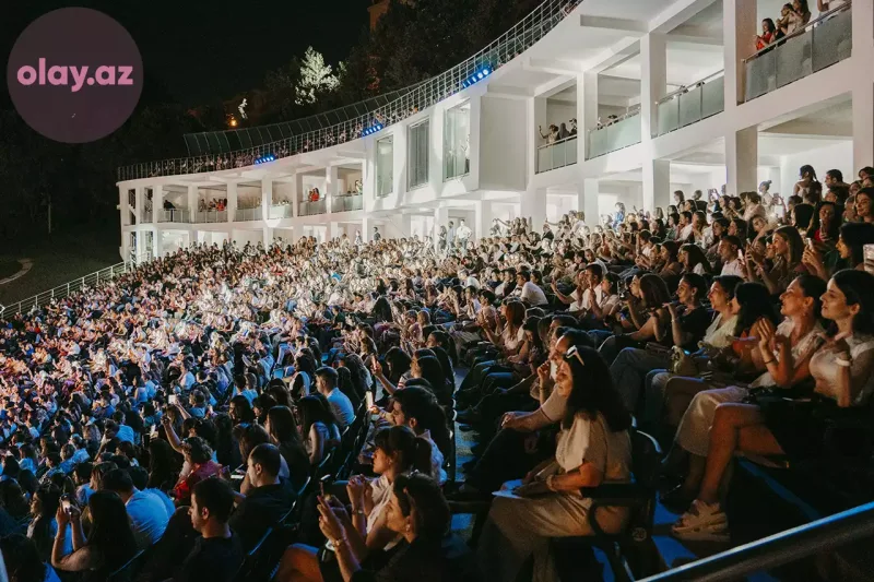 Yaşıl Teatr konsertinin birinci günündə yaşananlar...
