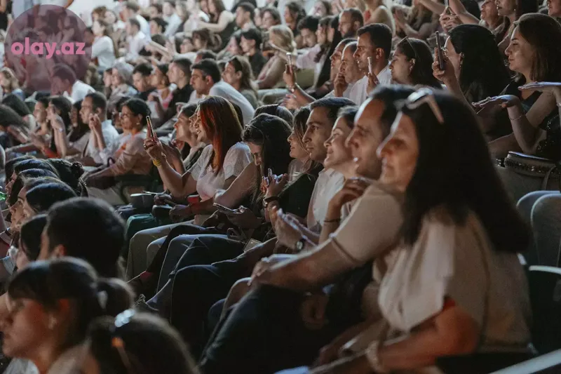 Yaşıl Teatr konsertinin birinci günündə yaşananlar...