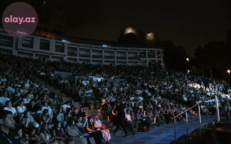 Yaşıl Teatr konsertinin birinci günündə yaşananlar...