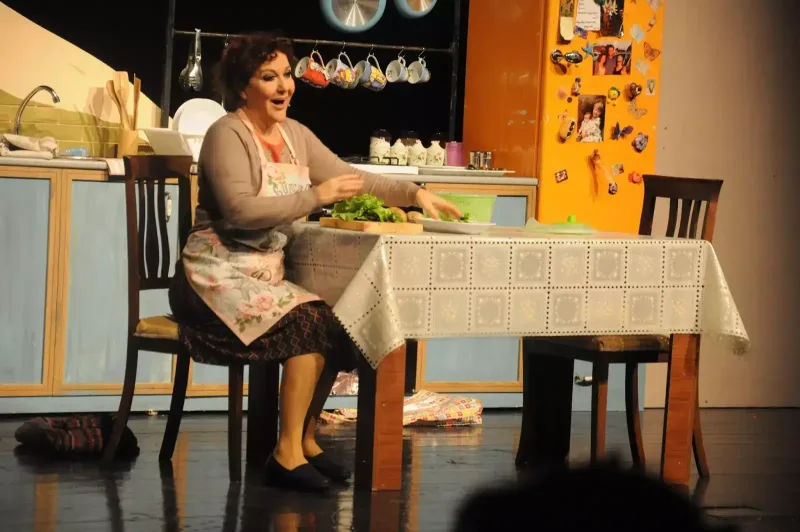 “Aysel Mommy” Bakıya gəlir!