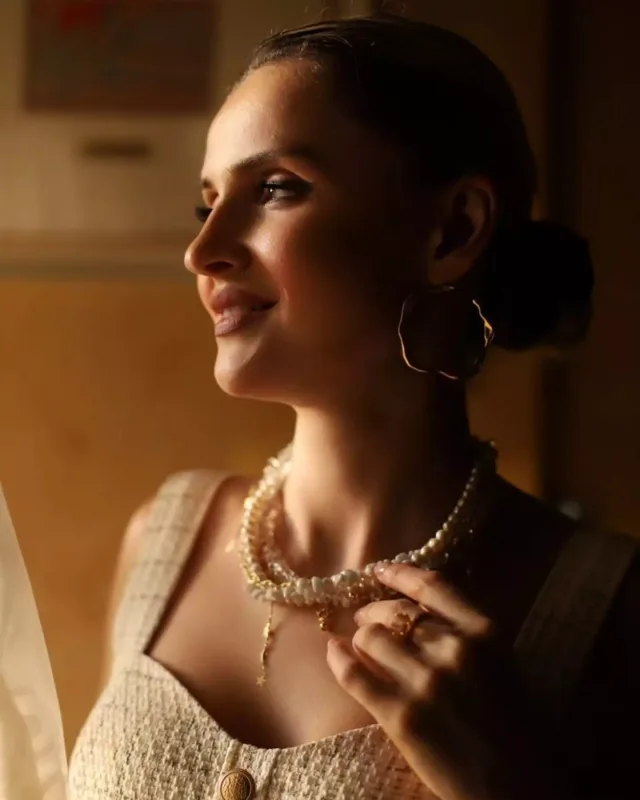 “Lider”in rəhbərinin xanımı ona cadu edən şəxsdən yazdı