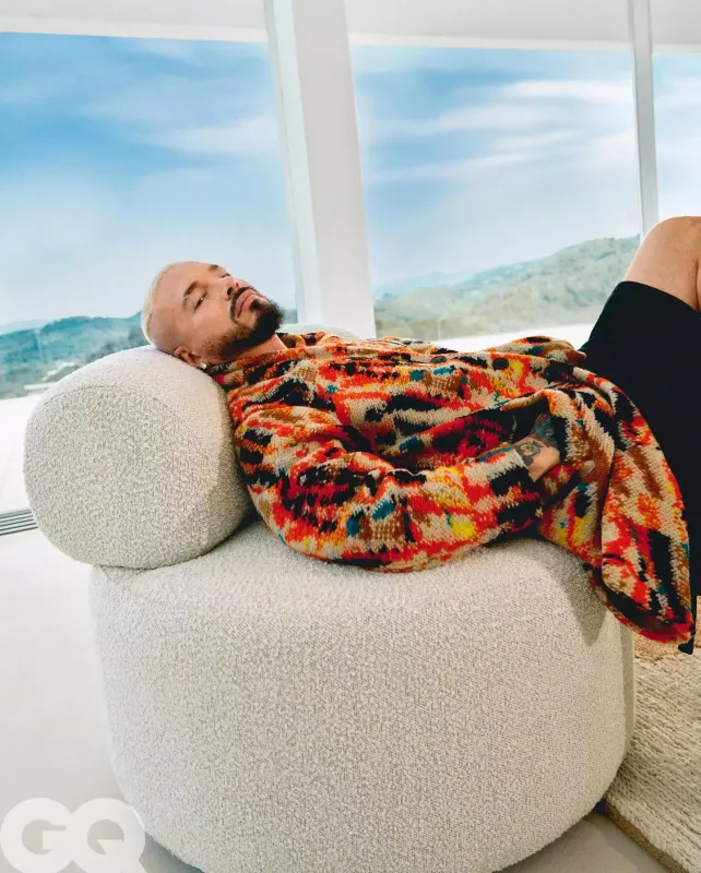 Cey Balvin Bakıya gəlir!