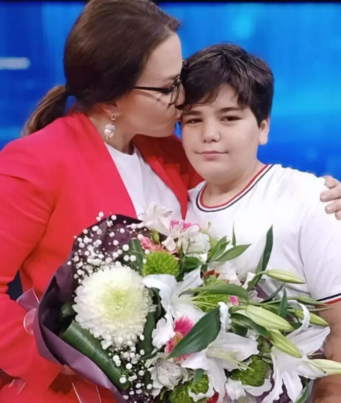 Niluferlə qızı uşaq qaçırmaqda ittiham olunur