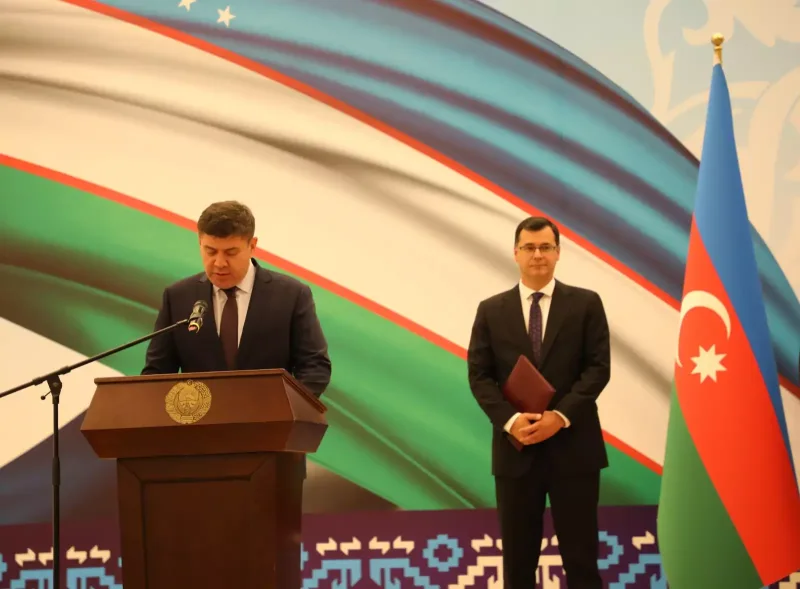 Azərbaycan və Özbəkistan sənətçilərinə fəxri adlar təqdim olundu