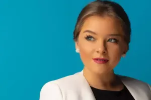 Yelena Sideronkonun evinə hücum etdilər - Video