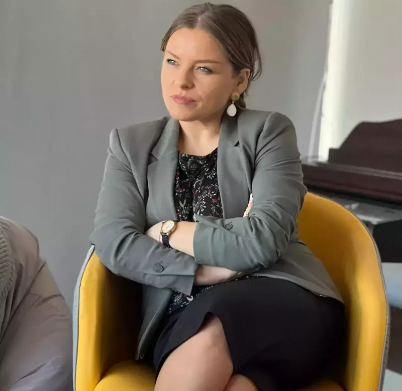 Yelena Sideronkonun evinə hücum etdilər - Video