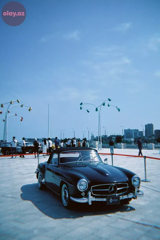 Klassik avtomobillərin sərgisi... - Fotolar