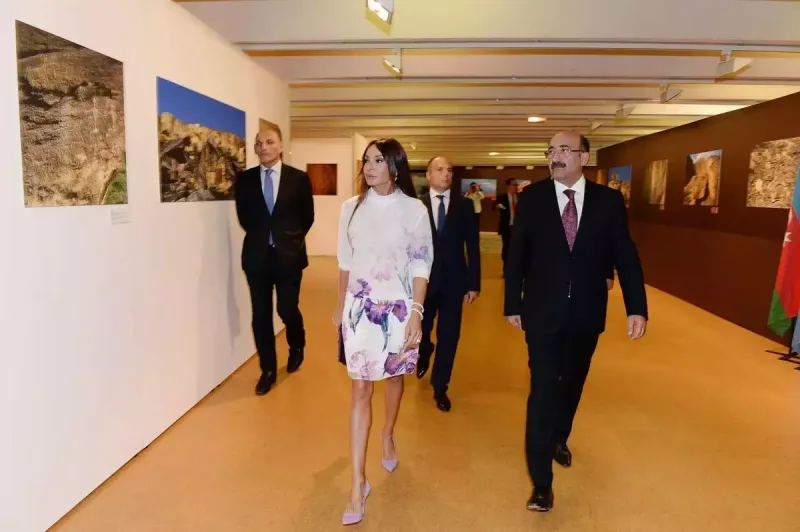 Zərifliyin və şıqlığın ikonası!