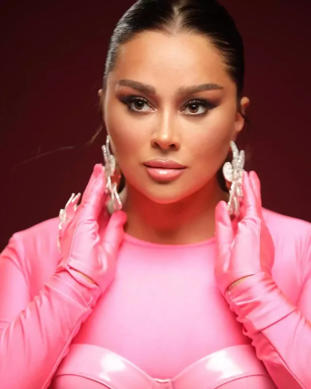 Şəbnəmlə Xatirənin tərz bənzərliyi