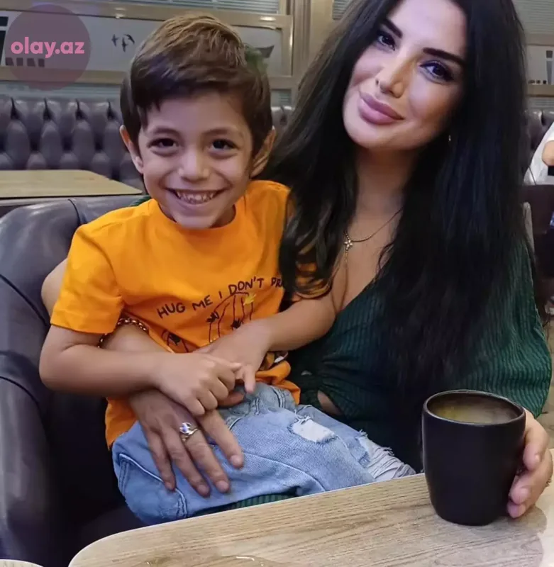 “Kamerton”un Gülnarəsindən oğlu ilə yeni fotolar