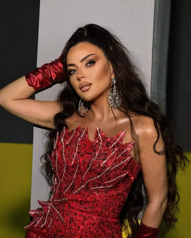 “Başından böyük danışır” - Şəbnəm