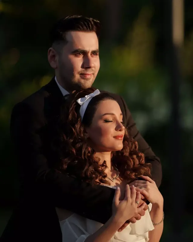 “Ələkbər əmi”nin qızı ailə qurdu