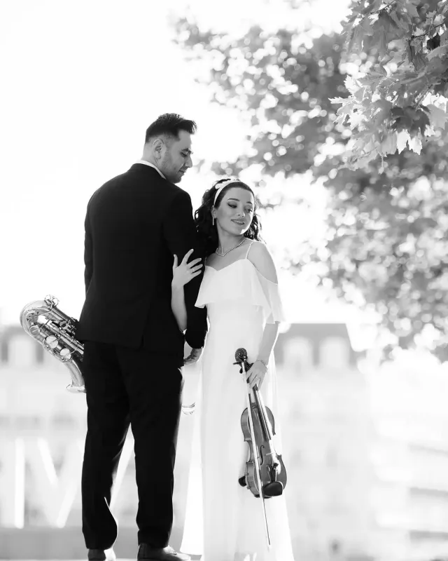 “Ələkbər əmi”nin qızı ailə qurdu