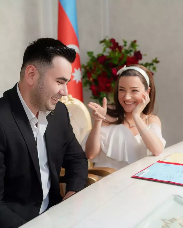 “Ələkbər əmi”nin qızı ailə qurdu