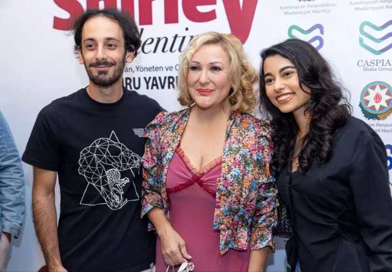 Bakıdakı monotamaşası anşlaqla keçdi!