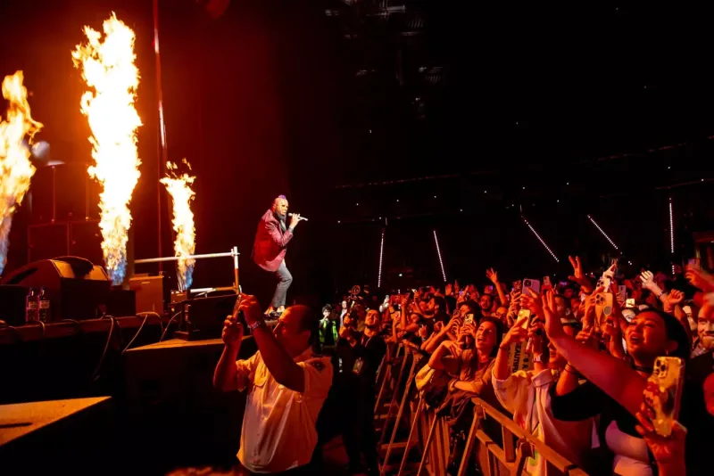 Bakıda Akon nostaljisi - Rəqs, coşqu, izdiham!