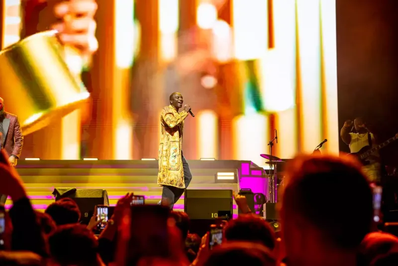 Bakıda Akon nostaljisi - Rəqs, coşqu, izdiham!