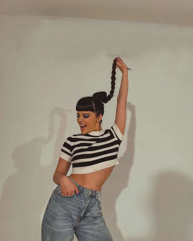 Hiss Səmraya bənzədildi