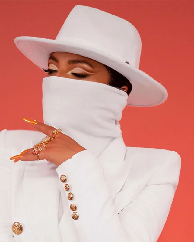 CeyLoya oxşayır, ya yox?