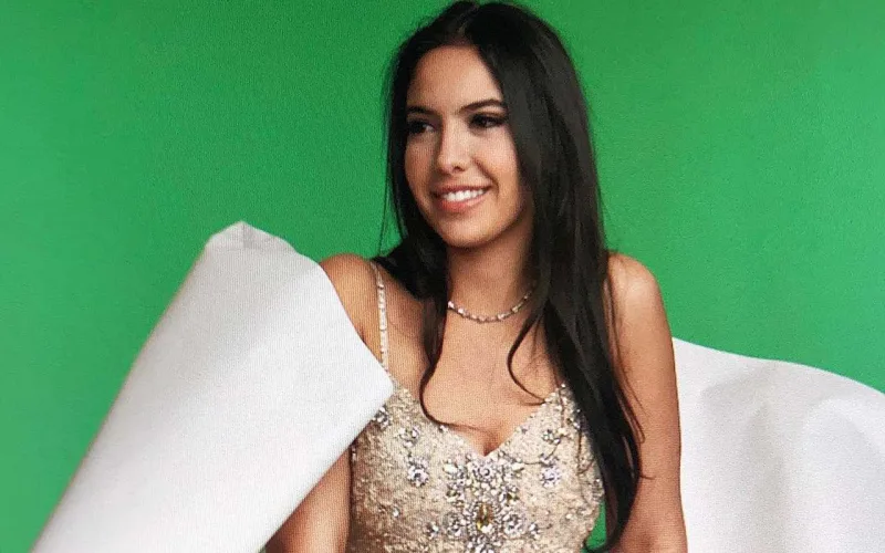 Özündən 53 yaş kiçik sevgilisi var