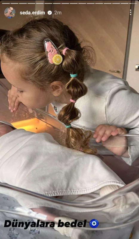 İkinci övladı dünyaya gəldi