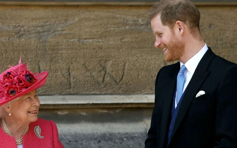 Kraliçanın ölümünü xəbərlərdən öyrənib